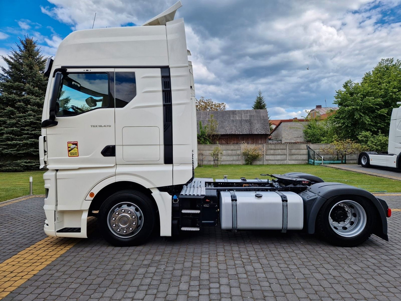 MAN TGX 18.470 / MEGA / XXL / LOWDECK / EURO 6 / - Trekkvogn: bilde 4 MAN TGX 18.470 / MEGA / XXL / LOWDECK / EURO 6 / - Trekkvogn: bilde 4