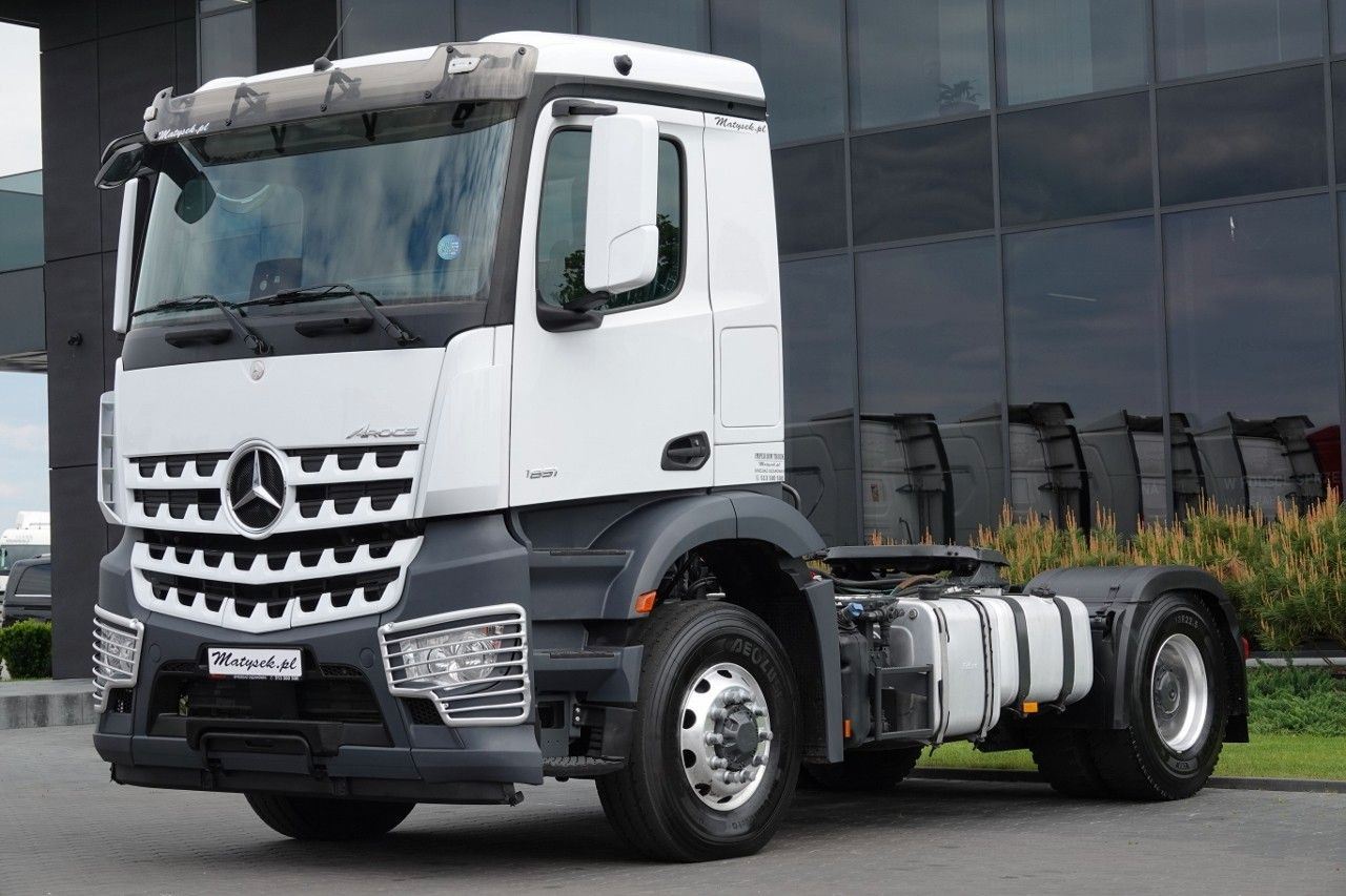 Mercedes-Benz AROCS 1851 / 4X4 / HYDRODRIVE / KOMPRESOR DO WY - Trekkvogn: bilde 2 Mercedes-Benz AROCS 1851 / 4X4 / HYDRODRIVE / KOMPRESOR DO WY - Trekkvogn: bilde 2