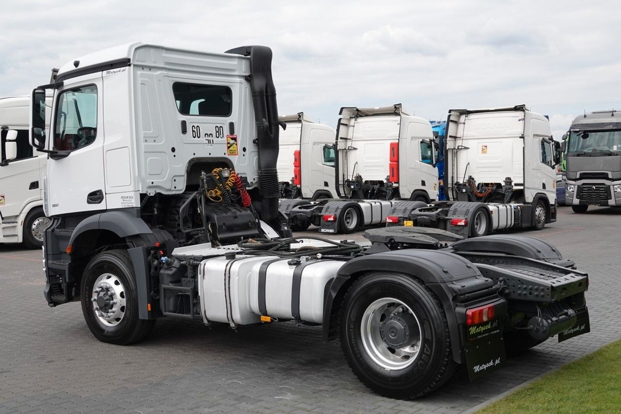 Mercedes-Benz AROCS 1851 / 4X4 / HYDRODRIVE / KOMPRESOR DO WY - Trekkvogn: bilde 4 Mercedes-Benz AROCS 1851 / 4X4 / HYDRODRIVE / KOMPRESOR DO WY - Trekkvogn: bilde 4