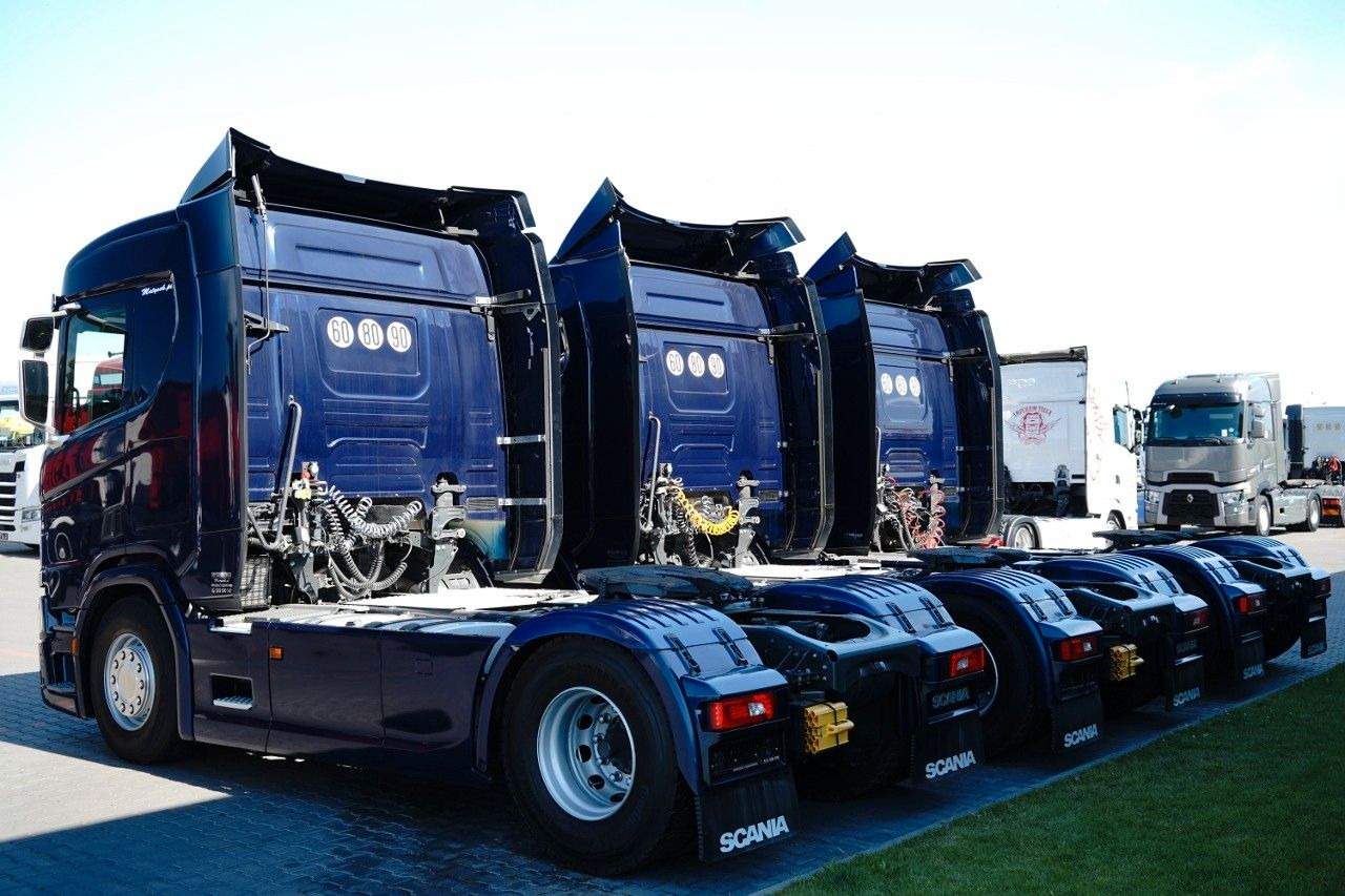 Scania R 450 / RETARDER / NISKA KABINA / PO KONTRAKCI - Trekkvogn: bilde 4 Scania R 450 / RETARDER / NISKA KABINA / PO KONTRAKCI - Trekkvogn: bilde 4