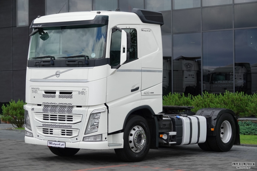 VOLVO FH 420 / 13 L / PEŁNY ADR / 2017 ROK / NISKA KABINA / SPROWADZONY / PO KONTRAKCIE SERWISOWYM - Trekkvogn: bilde 4 VOLVO FH 420 / 13 L / PEŁNY ADR / 2017 ROK / NISKA KABINA / SPROWADZONY / PO KONTRAKCIE SERWISOWYM - Trekkvogn: bilde 4