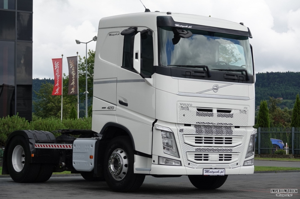 VOLVO FH 420 / 13 L / PEŁNY ADR / 2017 ROK / NISKA KABINA / SPROWADZONY / PO KONTRAKCIE SERWISOWYM - Trekkvogn: bilde 2 VOLVO FH 420 / 13 L / PEŁNY ADR / 2017 ROK / NISKA KABINA / SPROWADZONY / PO KONTRAKCIE SERWISOWYM - Trekkvogn: bilde 2
