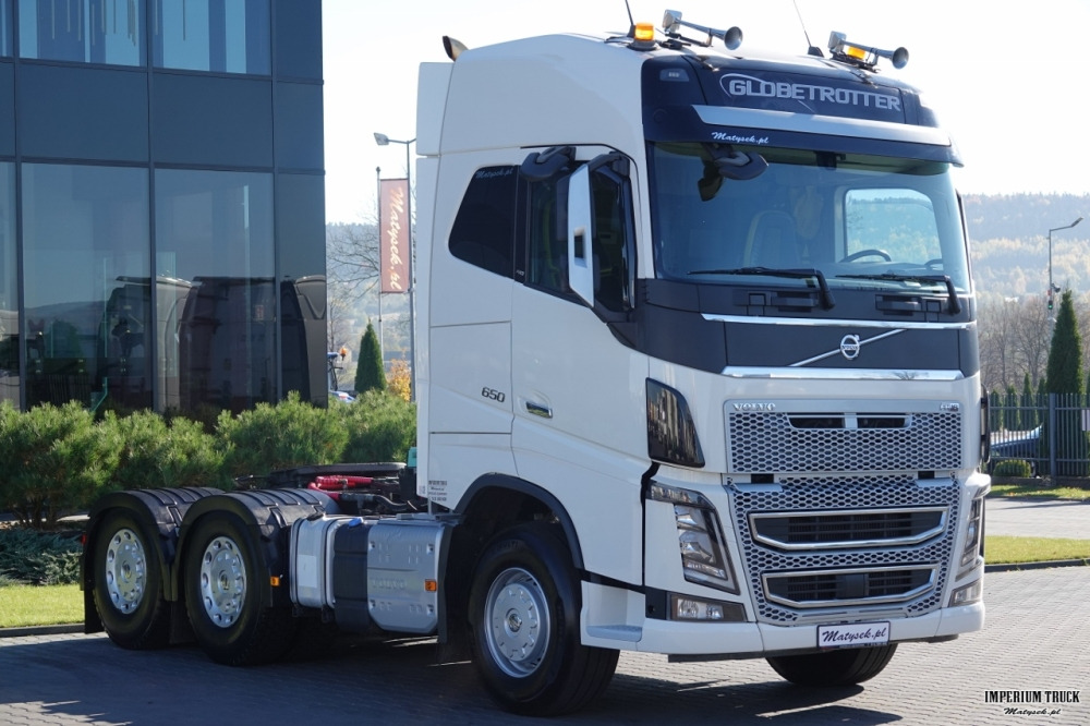 VOLVO FH16 / 650 / 6x4 / HYDRAULIKA / KLIMA POSTOJOWA / 3 OSIOWY CIĄGNIK SIODŁOWY / SPROWADZONY / PO KONTRAKCIE SERWISOWYM - Trekkvogn: bilde 2 VOLVO FH16 / 650 / 6x4 / HYDRAULIKA / KLIMA POSTOJOWA / 3 OSIOWY CIĄGNIK SIODŁOWY / SPROWADZONY / PO KONTRAKCIE SERWISOWYM - Trekkvogn: bilde 2