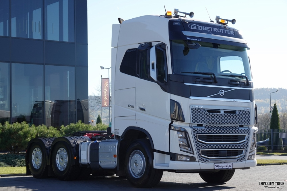 VOLVO FH16 / 650 / 6x4 / HYDRAULIKA / KLIMA POSTOJOWA / 3 OSIOWY CIĄGNIK SIODŁOWY / SPROWADZONY / PO KONTRAKCIE SERWISOWYM - Trekkvogn: bilde 1 VOLVO FH16 / 650 / 6x4 / HYDRAULIKA / KLIMA POSTOJOWA / 3 OSIOWY CIĄGNIK SIODŁOWY / SPROWADZONY / PO KONTRAKCIE SERWISOWYM - Trekkvogn: bilde 1