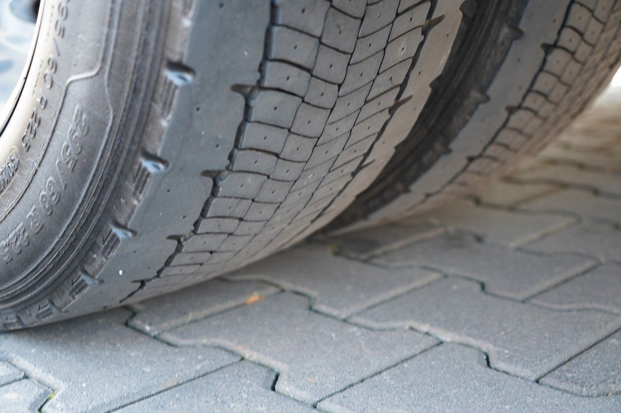 Leie  Volvo FH 500 / 6x2 / FIRANKA - 7,7 m / 2024 / KLIMA PO Volvo FH 500 / 6x2 / FIRANKA - 7,7 m / 2024 / KLIMA PO: bilde 25