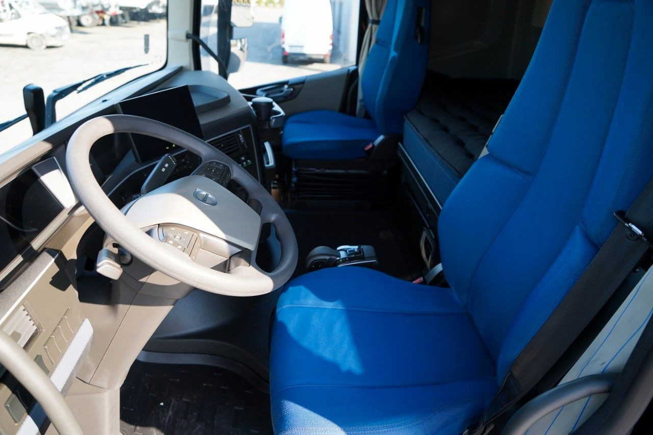 Leie  Volvo FH 500 / 6x2 / FIRANKA - 7,7 m / 2024 / KLIMA PO Volvo FH 500 / 6x2 / FIRANKA - 7,7 m / 2024 / KLIMA PO: bilde 29