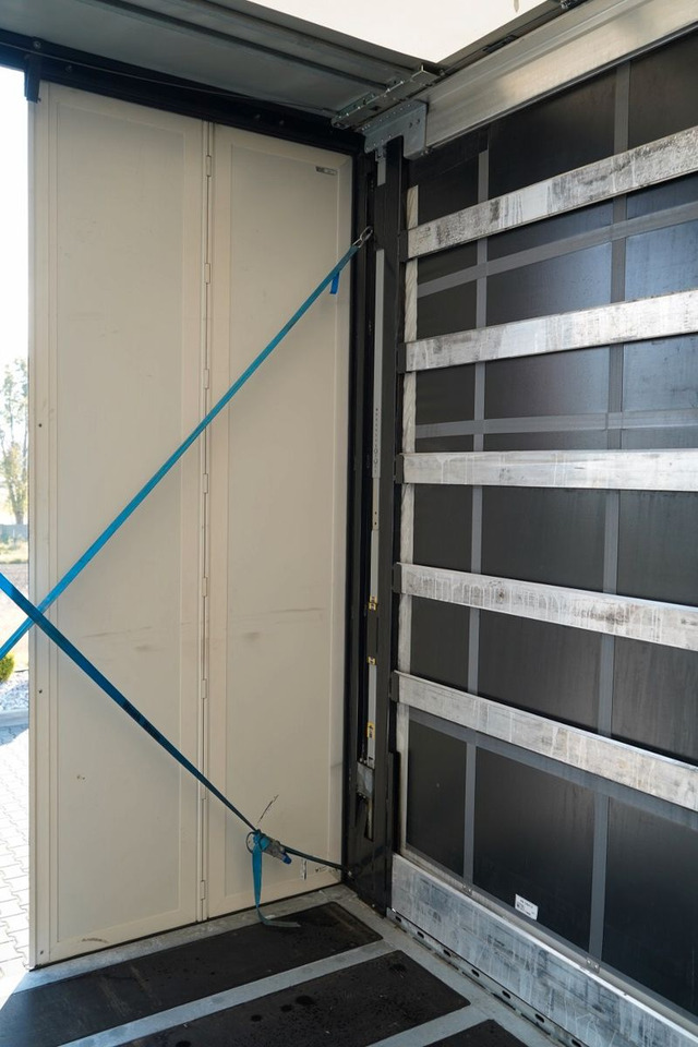 Leie  Volvo FH 500 / 6x2 / FIRANKA - 7,7 m / 2024 / KLIMA PO Volvo FH 500 / 6x2 / FIRANKA - 7,7 m / 2024 / KLIMA PO: bilde 22