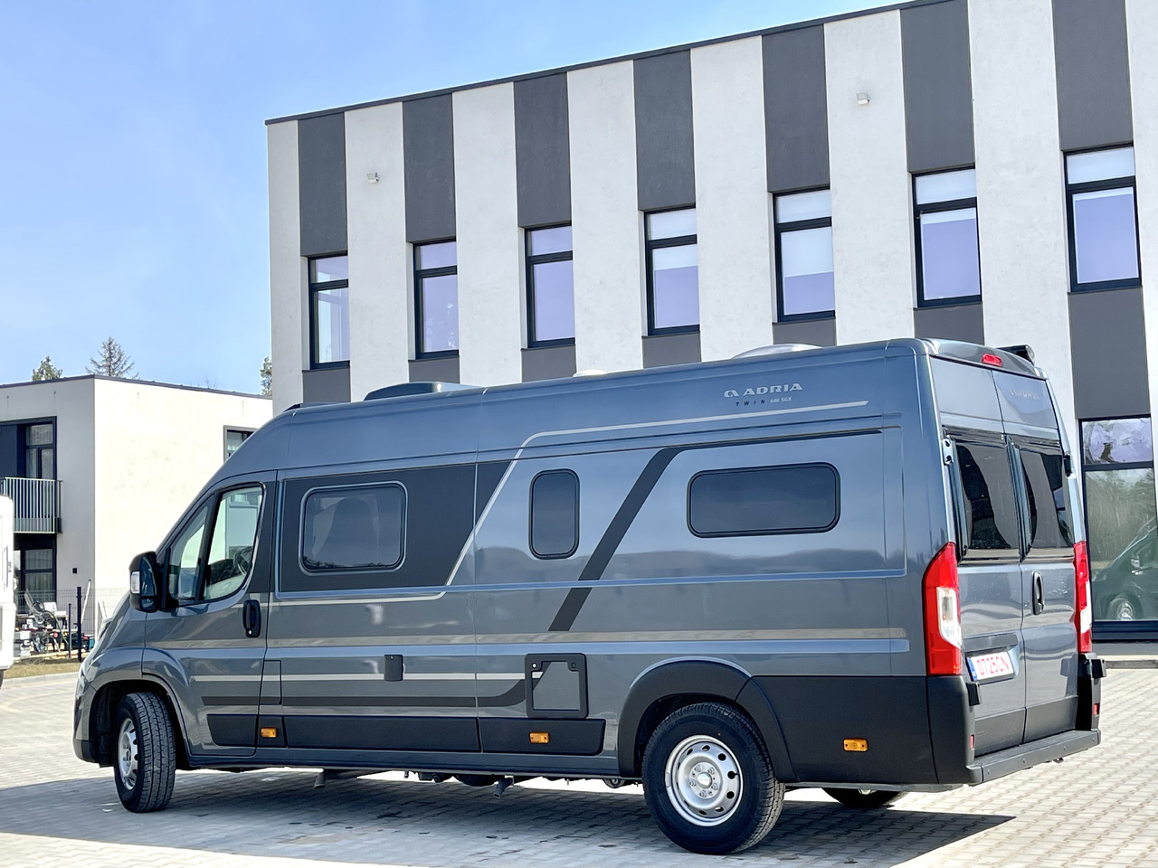 ADRIA TWIN 640 SGX - Bybobil: bilde 3 ADRIA TWIN 640 SGX - Bybobil: bilde 3