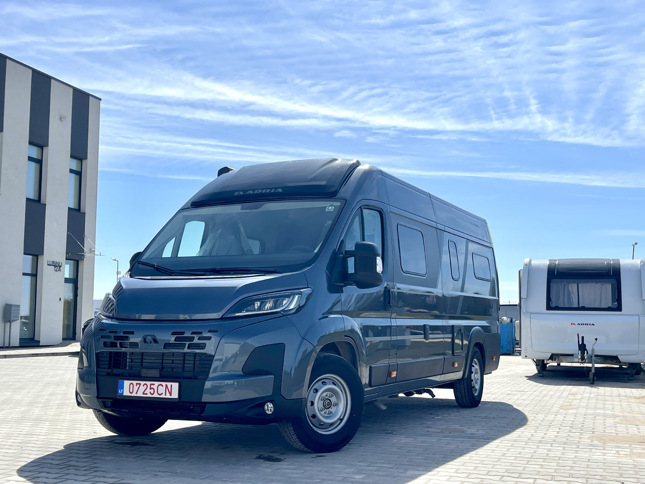 ADRIA TWIN 640 SGX - Bybobil: bilde 2 ADRIA TWIN 640 SGX - Bybobil: bilde 2