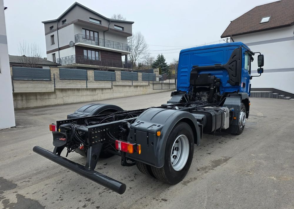 MAN TGM 18.320 urządzenie hakowe AXOR - Chassis lastebil: bilde 4 MAN TGM 18.320 urządzenie hakowe AXOR - Chassis lastebil: bilde 4