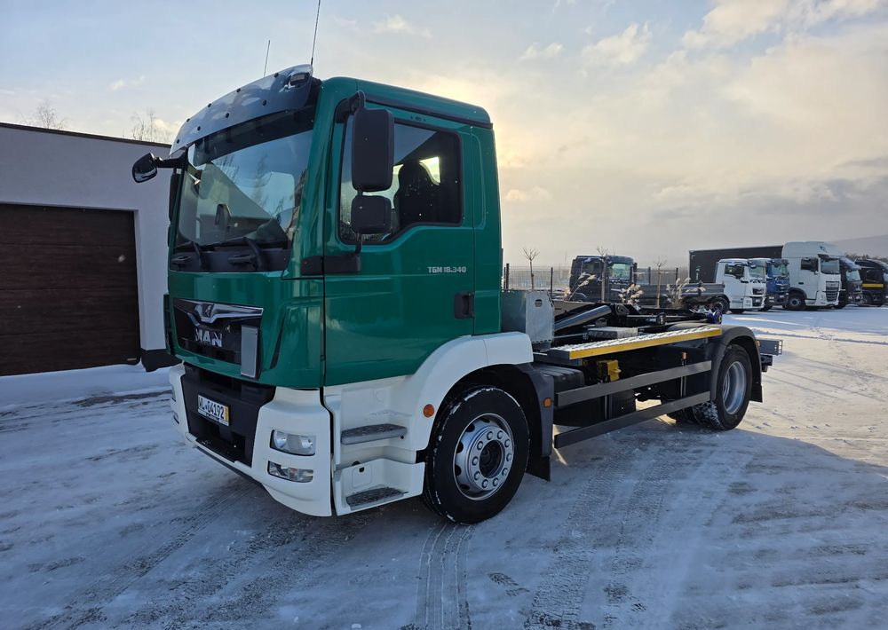 MAN TGM 18.340 urządzenie hakowe AXOR - Krokbil: bilde 1 MAN TGM 18.340 urządzenie hakowe AXOR - Krokbil: bilde 1