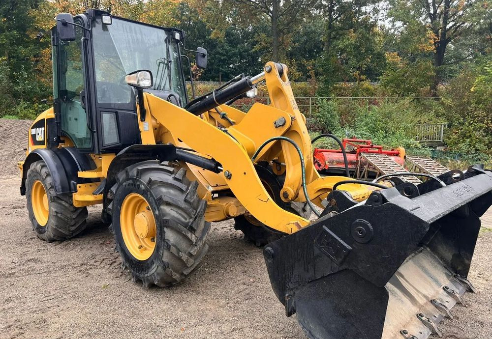 Caterpillar CAT 908M / SPROWADZONA / ŁYŻKA SZCZĘKA + WIDŁY / / 2017R / W ORGINALE / Z NIEMIEC / 1 WŁAŚCICIEL/ - Hjullaster: bilde 2 Caterpillar CAT 908M / SPROWADZONA / ŁYŻKA SZCZĘKA + WIDŁY / / 2017R / W ORGINALE / Z NIEMIEC / 1 WŁAŚCICIEL/ - Hjullaster: bilde 2