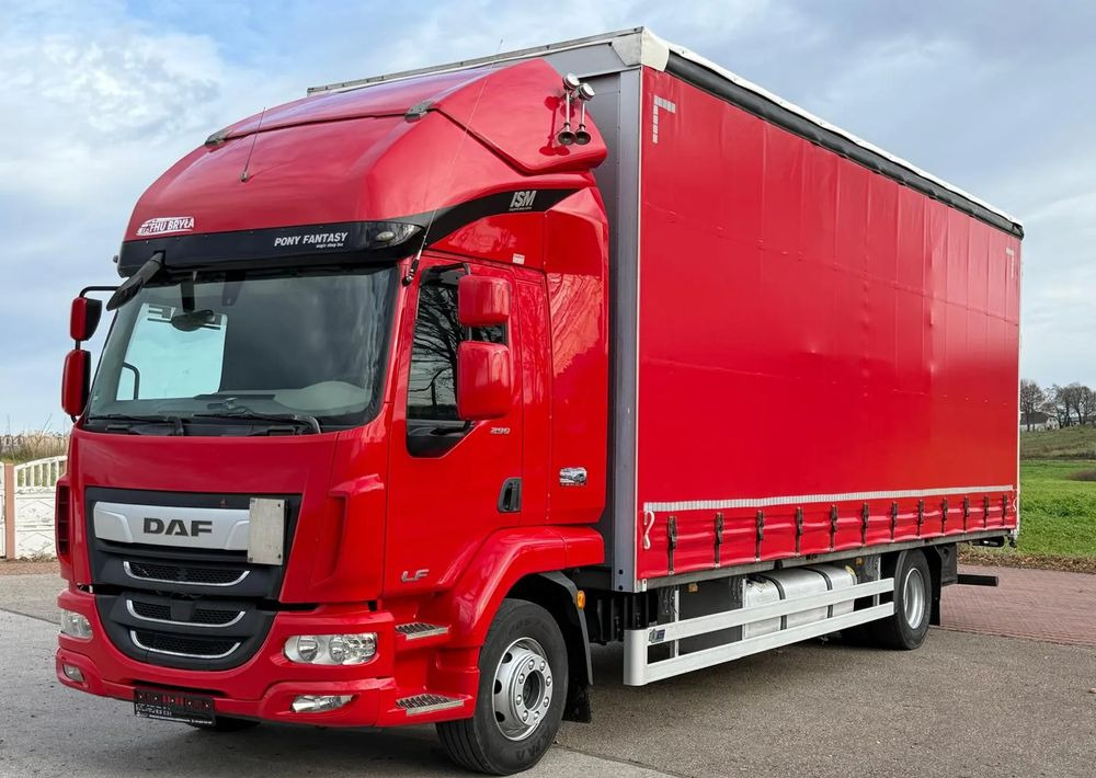 DAF LF 260 / WINDA / 16TON DMC / 3M WYSOKOŚĆ / JUMBO / FIRANKA / SYPIALKA / AUTOMAT / JEDEN WŁAŚCICIE / EURO 6 / 2017/ SPROWADZONY / 19 PALET / DUŻA ŁADOWNOŚĆ / - Kapellbil: bilde 1 DAF LF 260 / WINDA / 16TON DMC / 3M WYSOKOŚĆ / JUMBO / FIRANKA / SYPIALKA / AUTOMAT / JEDEN WŁAŚCICIE / EURO 6 / 2017/ SPROWADZONY / 19 PALET / DUŻA ŁADOWNOŚĆ / - Kapellbil: bilde 1