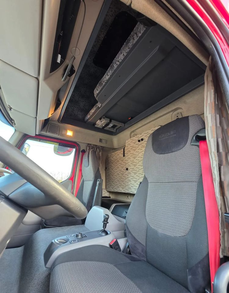 Kapellbil DAF LF 290 / WINDA / 16TON DMC / 3M WYSOKOŚĆ / JUMBO / FIRANKA / SYPIALKA / AUTOMAT / JEDEN WŁAŚCICIE / EURO 6 / 2017/ SPROWADZONY / 19 PALET / DUŻA ŁADOWNOŚĆ /: bilde 16 Kapellbil DAF LF 290 / WINDA / 16TON DMC / 3M WYSOKOŚĆ / JUMBO / FIRANKA / SYPIALKA / AUTOMAT / JEDEN WŁAŚCICIE / EURO 6 / 2017/ SPROWADZONY / 19 PALET / DUŻA ŁADOWNOŚĆ /: bilde 16