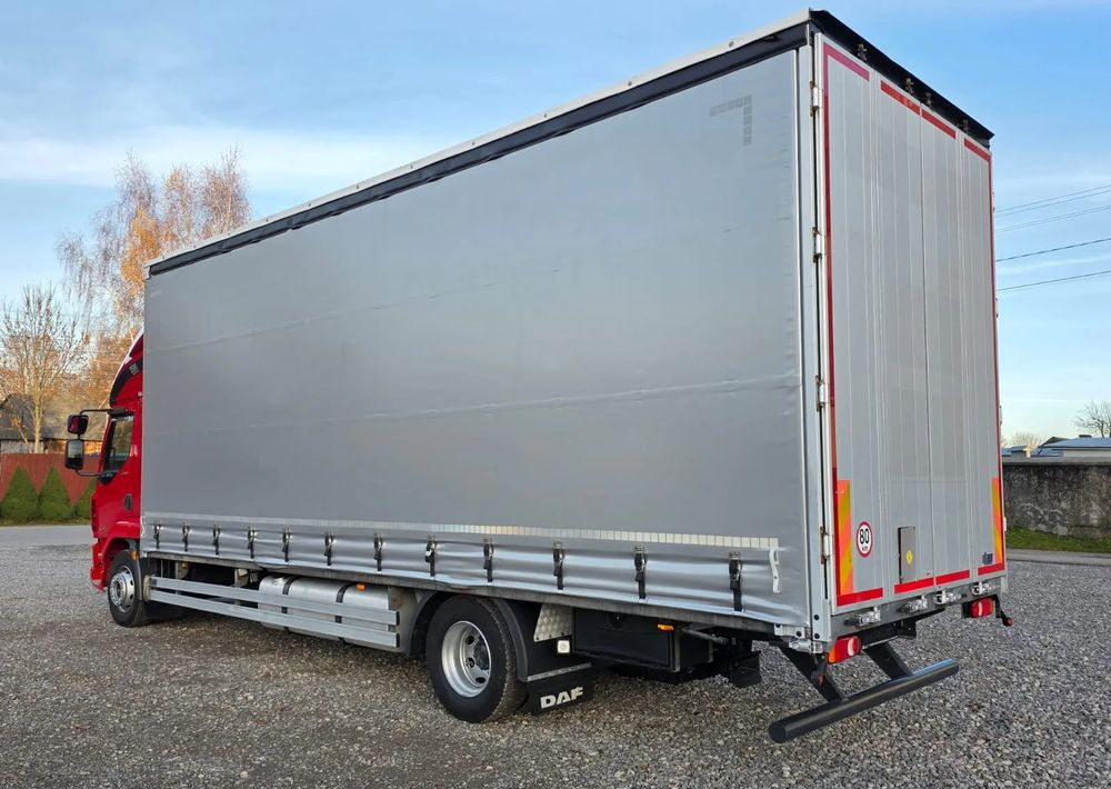 DAF LF 290 / WINDA / 16TON DMC / 3M WYSOKOŚĆ / JUMBO / FIRANKA / SYPIALKA / AUTOMAT / JEDEN WŁAŚCICIE / EURO 6 / 2017/ SPROWADZONY / 19 PALET / DUŻA ŁADOWNOŚĆ / - Kapellbil: bilde 4 DAF LF 290 / WINDA / 16TON DMC / 3M WYSOKOŚĆ / JUMBO / FIRANKA / SYPIALKA / AUTOMAT / JEDEN WŁAŚCICIE / EURO 6 / 2017/ SPROWADZONY / 19 PALET / DUŻA ŁADOWNOŚĆ / - Kapellbil: bilde 4