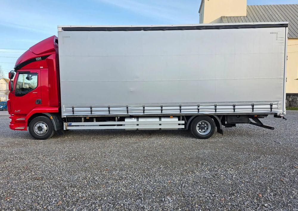 Kapellbil DAF LF 290 / WINDA / 16TON DMC / 3M WYSOKOŚĆ / JUMBO / FIRANKA / SYPIALKA / AUTOMAT / JEDEN WŁAŚCICIE / EURO 6 / 2017/ SPROWADZONY / 19 PALET / DUŻA ŁADOWNOŚĆ /: bilde 7 Kapellbil DAF LF 290 / WINDA / 16TON DMC / 3M WYSOKOŚĆ / JUMBO / FIRANKA / SYPIALKA / AUTOMAT / JEDEN WŁAŚCICIE / EURO 6 / 2017/ SPROWADZONY / 19 PALET / DUŻA ŁADOWNOŚĆ /: bilde 7