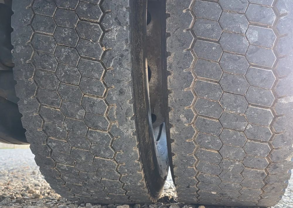 Kapellbil DAF LF 290 / WINDA / 16TON DMC / 3M WYSOKOŚĆ / JUMBO / FIRANKA / SYPIALKA / AUTOMAT / JEDEN WŁAŚCICIE / EURO 6 / 2017/ SPROWADZONY / 19 PALET / DUŻA ŁADOWNOŚĆ /: bilde 13 Kapellbil DAF LF 290 / WINDA / 16TON DMC / 3M WYSOKOŚĆ / JUMBO / FIRANKA / SYPIALKA / AUTOMAT / JEDEN WŁAŚCICIE / EURO 6 / 2017/ SPROWADZONY / 19 PALET / DUŻA ŁADOWNOŚĆ /: bilde 13