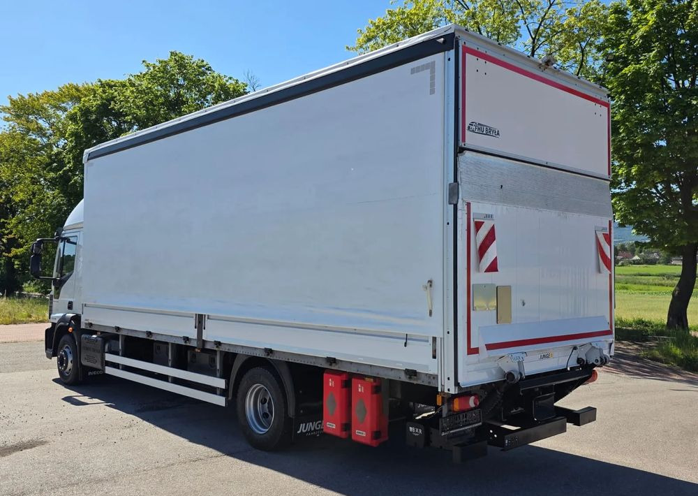 Iveco EUROCARGO 160E320/FIRANKA/WINDA/AUTOMAT/NISKI PRZEBIEG/E6/SPROWADZONY/PIERWSZY WŁAŚCICIEL - Kapellbil: bilde 3 Iveco EUROCARGO 160E320/FIRANKA/WINDA/AUTOMAT/NISKI PRZEBIEG/E6/SPROWADZONY/PIERWSZY WŁAŚCICIEL - Kapellbil: bilde 3