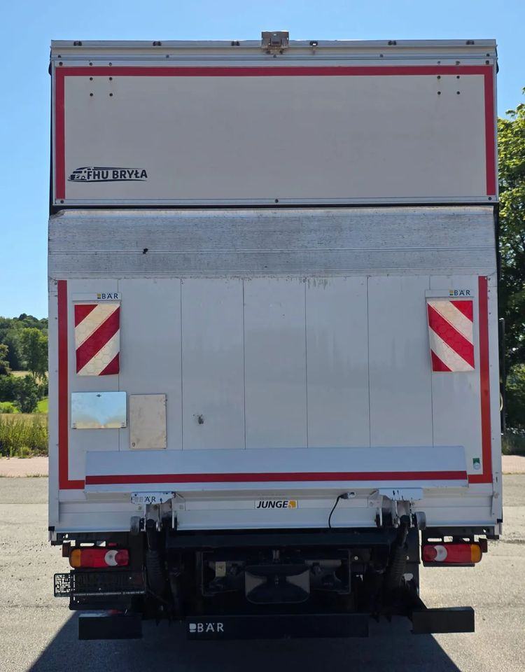 Iveco EUROCARGO 160E320/FIRANKA/WINDA/AUTOMAT/NISKI PRZEBIEG/E6/SPROWADZONY/PIERWSZY WŁAŚCICIEL - Kapellbil: bilde 5 Iveco EUROCARGO 160E320/FIRANKA/WINDA/AUTOMAT/NISKI PRZEBIEG/E6/SPROWADZONY/PIERWSZY WŁAŚCICIEL - Kapellbil: bilde 5