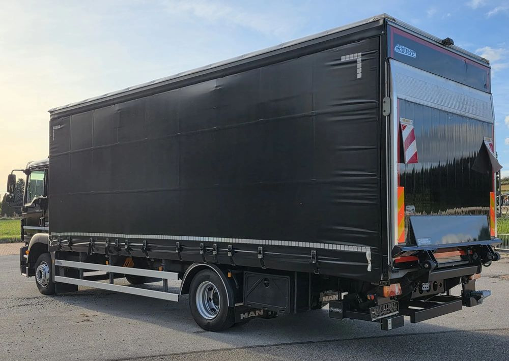 MAN TGM 12.290 / 15.290 / E6/ FIRANKA /BOCZNE DRZWI / BURTO-FIRANKA / 18PALET / WINDA / NISKI PRZEBIEG / 2018/ CAŁY NA PODUSZKACH / SERWISOWANY - Kapellbil: bilde 4 MAN TGM 12.290 / 15.290 / E6/ FIRANKA /BOCZNE DRZWI / BURTO-FIRANKA / 18PALET / WINDA / NISKI PRZEBIEG / 2018/ CAŁY NA PODUSZKACH / SERWISOWANY - Kapellbil: bilde 4