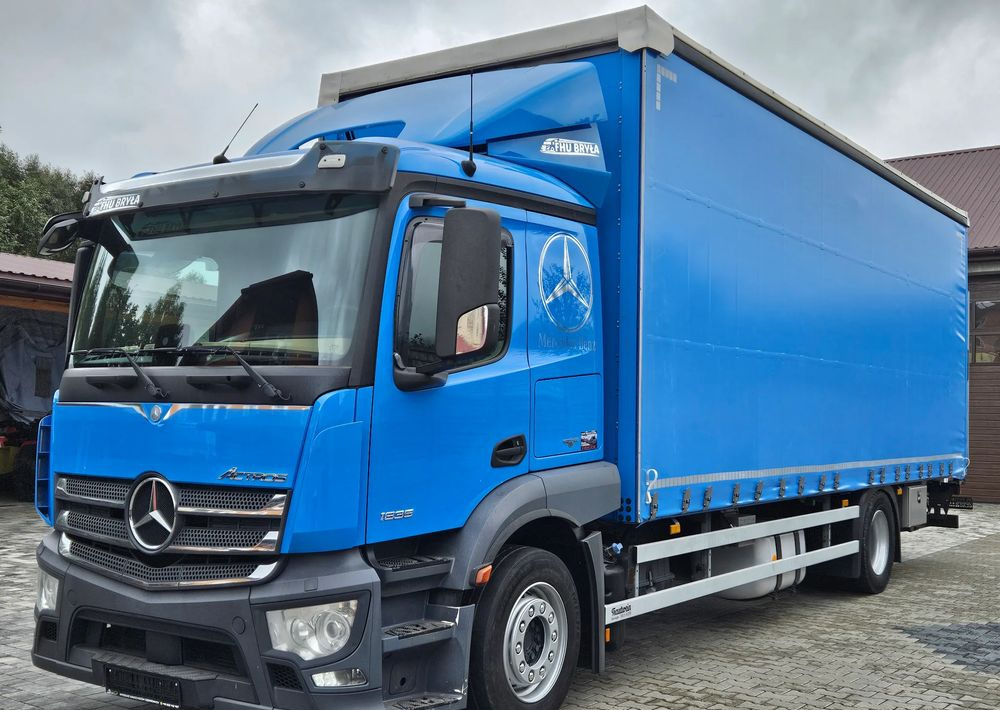 Mercedes-Benz ACTROS 1835 / FIRANKA / WINDA / 19 EUROPALET / AUTOMAT / Z NIEMIEC / 2016/DUŻA ŁADOWNOŚĆ - Kapellbil: bilde 2 Mercedes-Benz ACTROS 1835 / FIRANKA / WINDA / 19 EUROPALET / AUTOMAT / Z NIEMIEC / 2016/DUŻA ŁADOWNOŚĆ - Kapellbil: bilde 2
