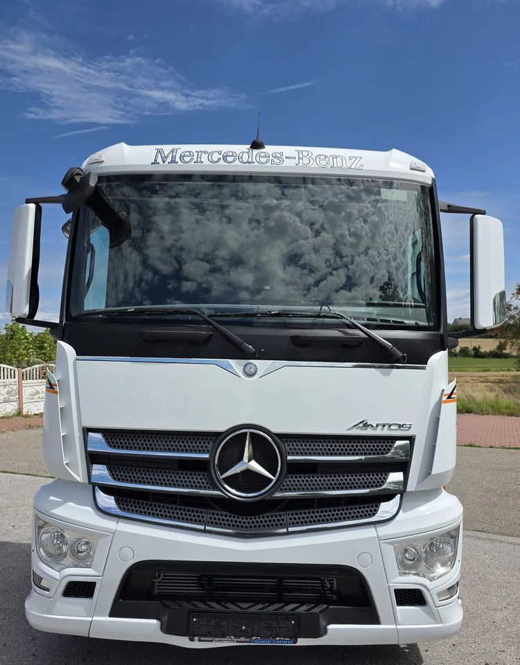 Mercedes-Benz ANTOS 1827 / ATEGO / ACTROS / E6 / ROZSTAW OSI 3.75M / WYWROT / BECZKA / UTRZYMANIE DRÓG / HAKOWIEC / SPROWADZONY / PIERWSZY WŁAŚCICIEL / STAN BDB - Chassis lastebil: bilde 3 Mercedes-Benz ANTOS 1827 / ATEGO / ACTROS / E6 / ROZSTAW OSI 3.75M / WYWROT / BECZKA / UTRZYMANIE DRÓG / HAKOWIEC / SPROWADZONY / PIERWSZY WŁAŚCICIEL / STAN BDB - Chassis lastebil: bilde 3