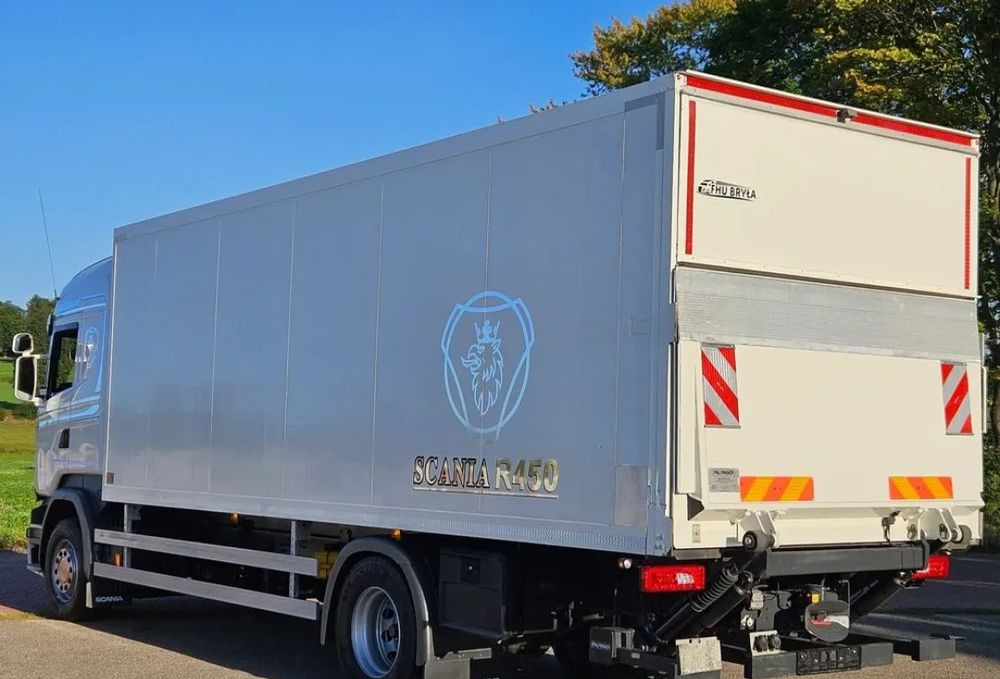 Scania R450/G410/G450/IZOTERMA/2017/DO BYDŁA/DO ŻYWCA/WINDA/KONTENER/SILNIK6/18PALET/EURO6/SPROWADZONA/NISKI PRZEBIEG/JEDEN WŁAŚCICIEL - Lastebil med kjøl: bilde 4 Scania R450/G410/G450/IZOTERMA/2017/DO BYDŁA/DO ŻYWCA/WINDA/KONTENER/SILNIK6/18PALET/EURO6/SPROWADZONA/NISKI PRZEBIEG/JEDEN WŁAŚCICIEL - Lastebil med kjøl: bilde 4