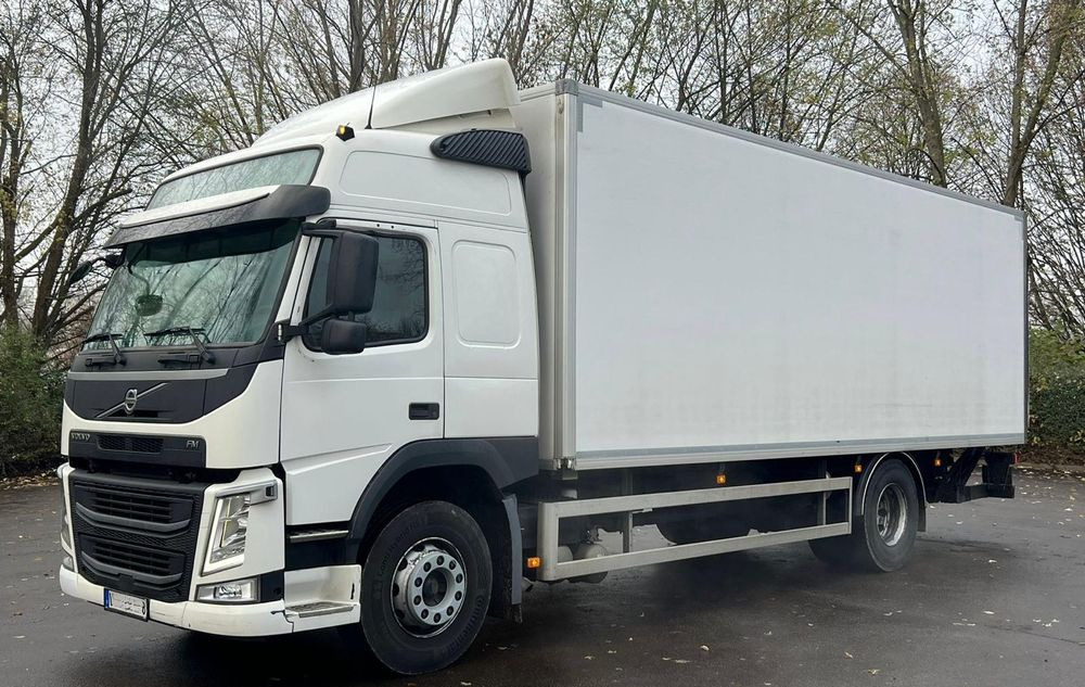 Volvo FM 340 / IZOTERMA / WINDA / SPROWADZONY / 18 PALET / 10.2017 / E6 / STAN BARDZO DOBRY - Lastebil med kjøl: bilde 1 Volvo FM 340 / IZOTERMA / WINDA / SPROWADZONY / 18 PALET / 10.2017 / E6 / STAN BARDZO DOBRY - Lastebil med kjøl: bilde 1