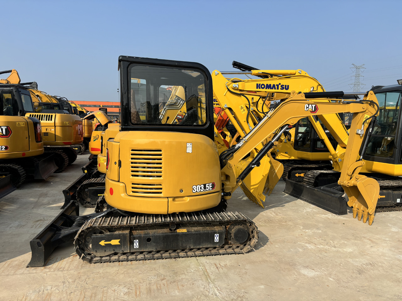 CATERPILLAR CAT303.5E - Minigraver: bilde 2 CATERPILLAR CAT303.5E - Minigraver: bilde 2