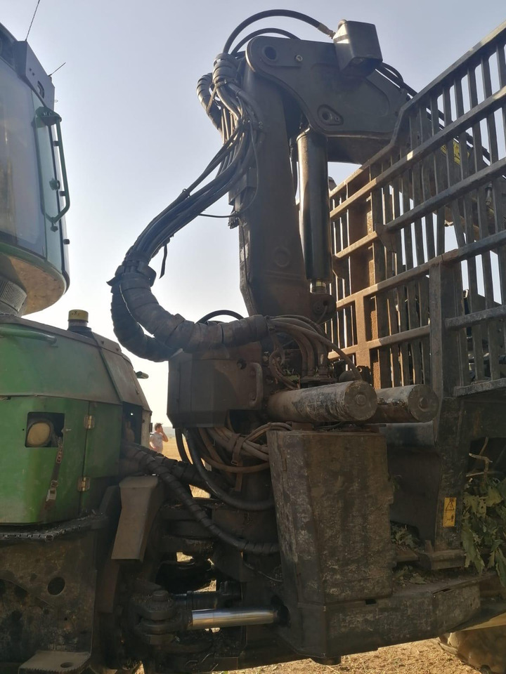 Lassbærer JOHN DEERE 1910E: bilde 6