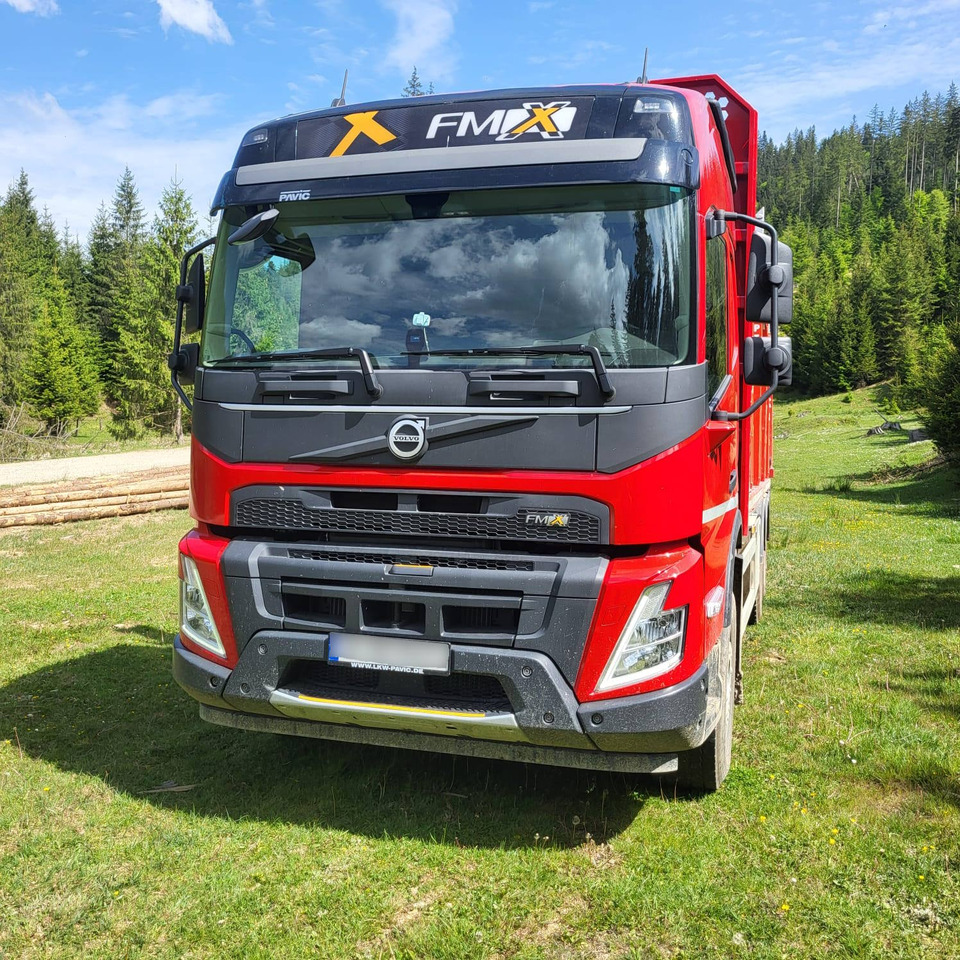 VOLVO FMX 500 - Tømmerbil, Kranbil: bilde 2 VOLVO FMX 500 - Tømmerbil, Kranbil: bilde 2