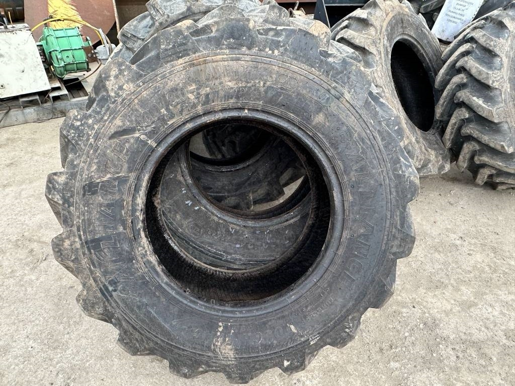 Constar BKT - Dekk for Lastebil: bilde 2 Constar BKT - Dekk for Lastebil: bilde 2