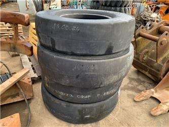 Dunlop 13.00.24 WHEELED COMPACTOR TYRES - Dekk for Bygg og anlegg: bilde 1 Dunlop 13.00.24 WHEELED COMPACTOR TYRES - Dekk for Bygg og anlegg: bilde 1
