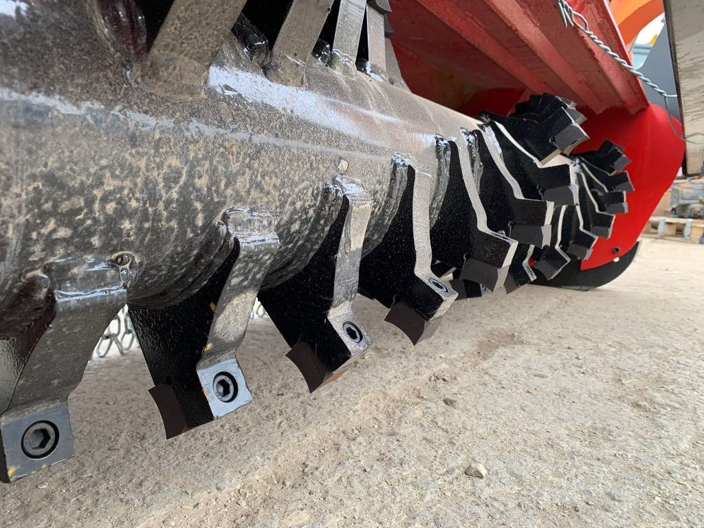 GIYI 1.80 - Krattknuser: bilde 5 GIYI 1.80 - Krattknuser: bilde 5