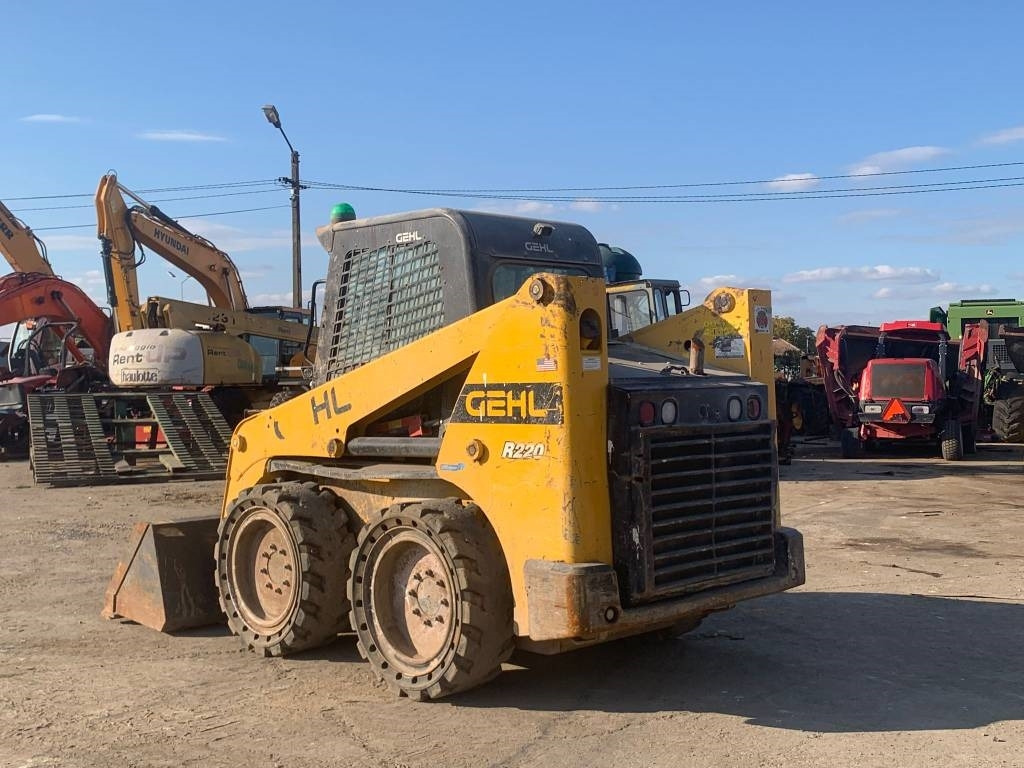 Gehl R 220  - Kompaktlaster: bilde 3 Gehl R 220  - Kompaktlaster: bilde 3