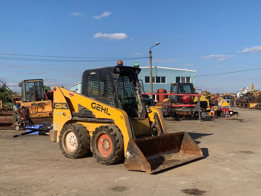 Gehl R 220  - Kompaktlaster: bilde 4 Gehl R 220  - Kompaktlaster: bilde 4