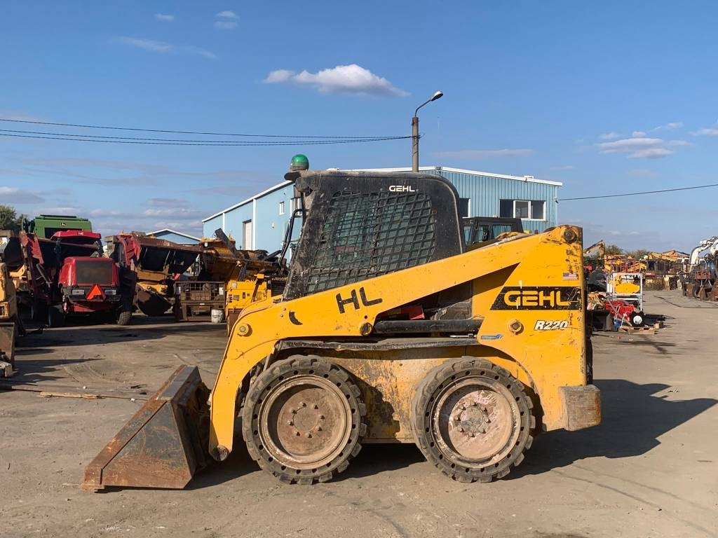 Gehl R 220  - Kompaktlaster: bilde 2 Gehl R 220  - Kompaktlaster: bilde 2