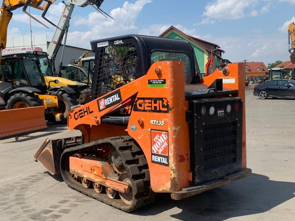 Gehl RT135 - Kompakt beltelaster: bilde 2 Gehl RT135 - Kompakt beltelaster: bilde 2