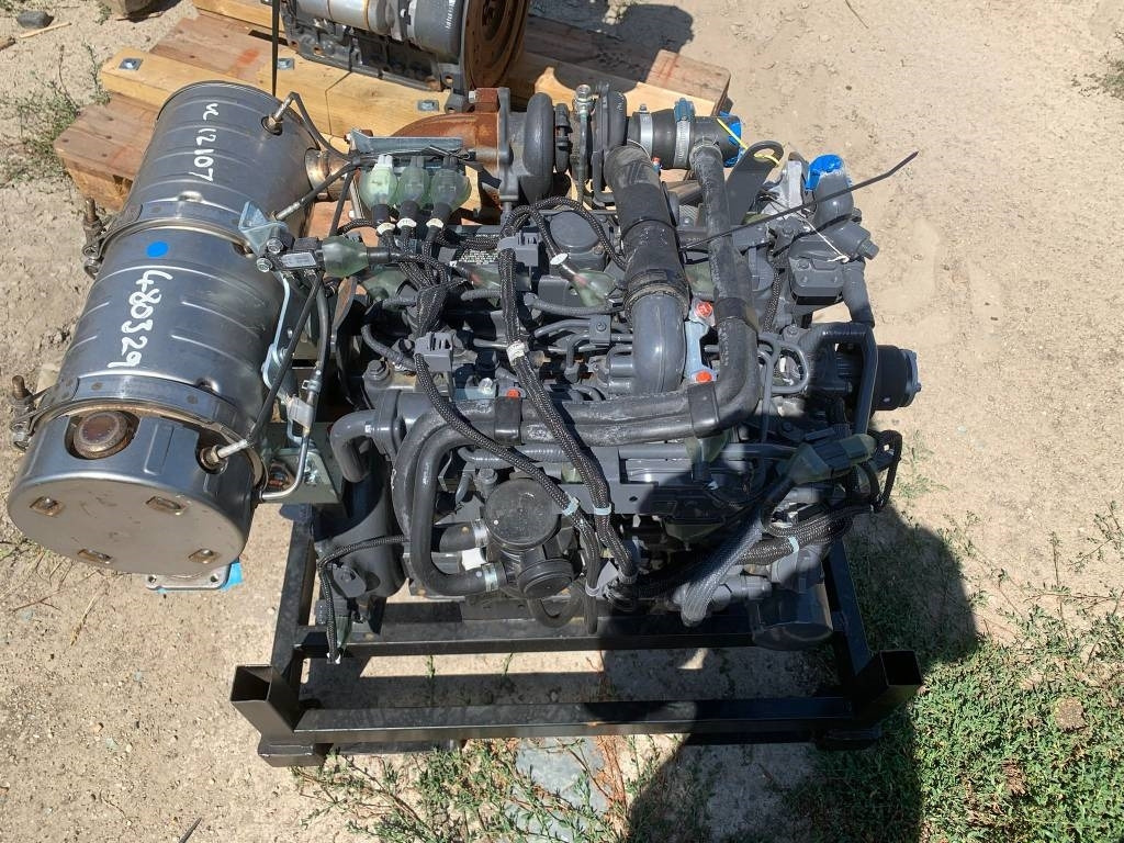 Kubota V 2403 NEW ENGINE  - Motor for Bygg og anlegg: bilde 1 Kubota V 2403 NEW ENGINE  - Motor for Bygg og anlegg: bilde 1