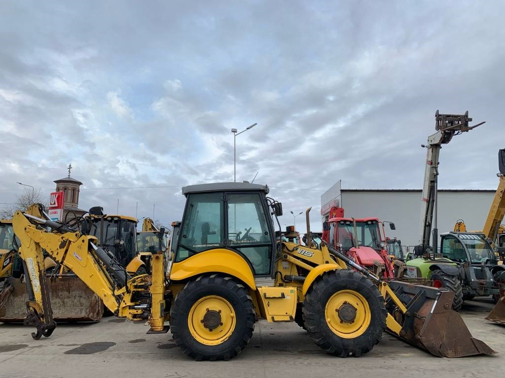 New Holland B 115 4PS - Traktorgraver: bilde 3 New Holland B 115 4PS - Traktorgraver: bilde 3