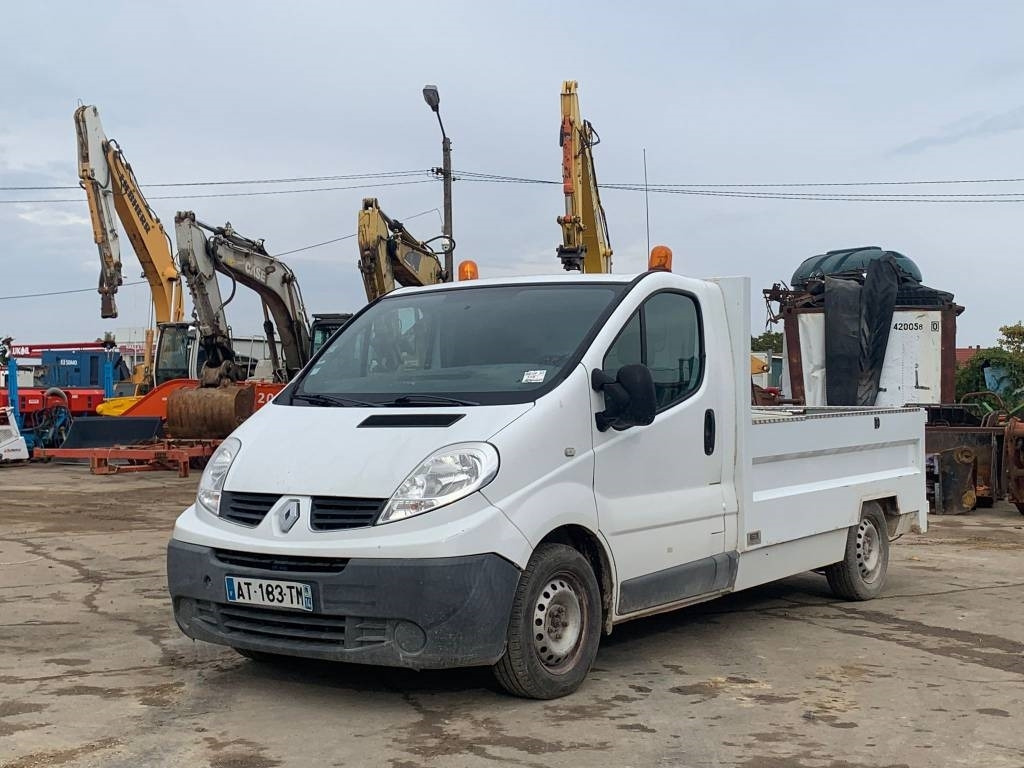 Renault Trafic - Kassebil: bilde 1 Renault Trafic - Kassebil: bilde 1