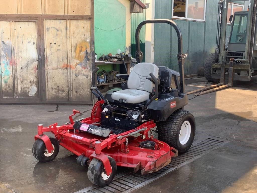 Toro Z MASTER PROFESSIONAL 7000 - Gressklipper: bilde 1 Toro Z MASTER PROFESSIONAL 7000 - Gressklipper: bilde 1