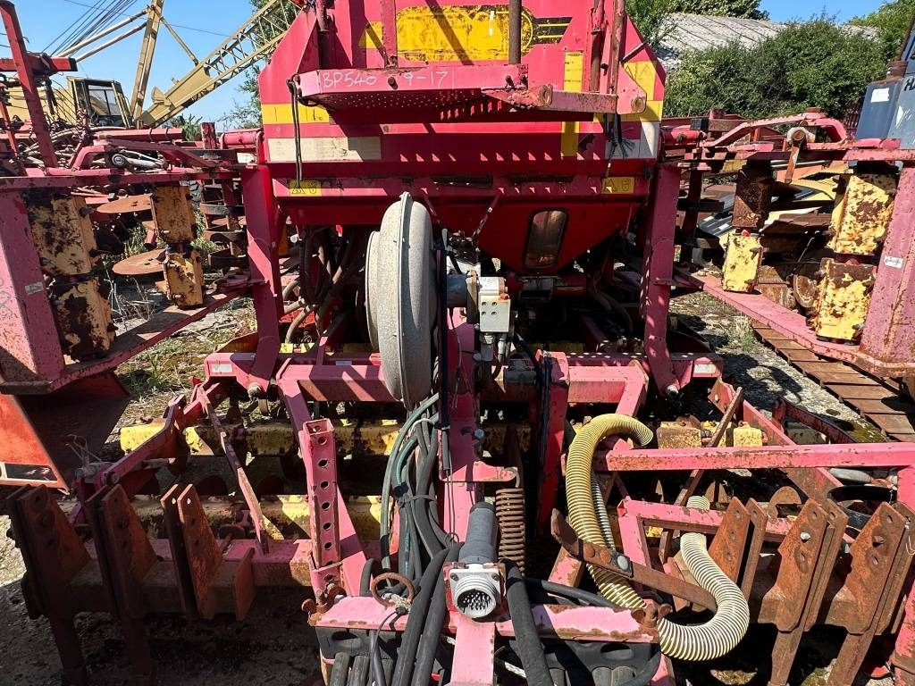 Vaderstad Rapid400F - Kombisåmaskin: bilde 3 Vaderstad Rapid400F - Kombisåmaskin: bilde 3