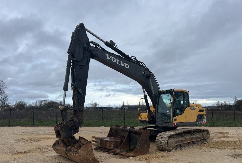 Volvo EC 220 DL - Beltegraver: bilde 1 Volvo EC 220 DL - Beltegraver: bilde 1