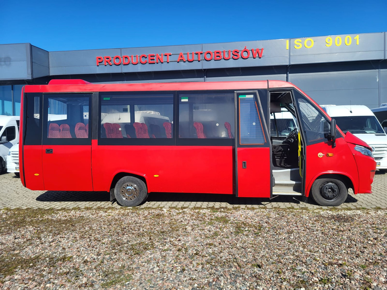 IVECO Daily Kapena- 35 Miejsc - Minibuss, Persontransport: bilde 4 IVECO Daily Kapena- 35 Miejsc - Minibuss, Persontransport: bilde 4