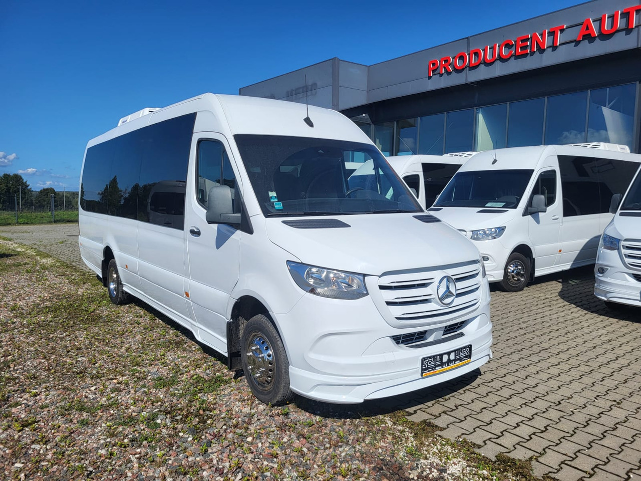 Sprinter 516 CDI 24 places + 4 standing - Forstadsbus: bilde 1 Sprinter 516 CDI 24 places + 4 standing - Forstadsbus: bilde 1