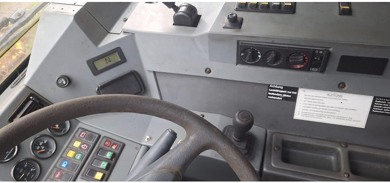 Grove GMK3055 6x6 55To.43Meter - Allterrengkran: bilde 4 Grove GMK3055 6x6 55To.43Meter - Allterrengkran: bilde 4