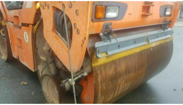 Hamm DV90 VO mit Streuer Klima German Maschine - Vegvals: bilde 4 Hamm DV90 VO mit Streuer Klima German Maschine - Vegvals: bilde 4