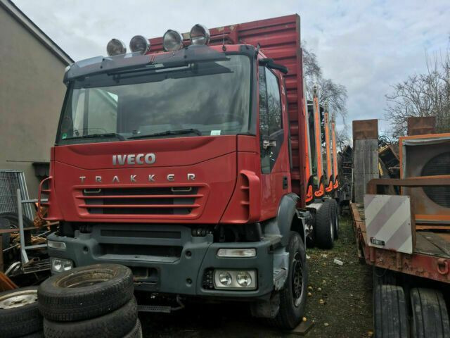 Iveco AD260T450PS 6x4 Blatt Blatt (E:5) - Tømmerbil, Kranbil: bilde 1 Iveco AD260T450PS 6x4 Blatt Blatt (E:5) - Tømmerbil, Kranbil: bilde 1