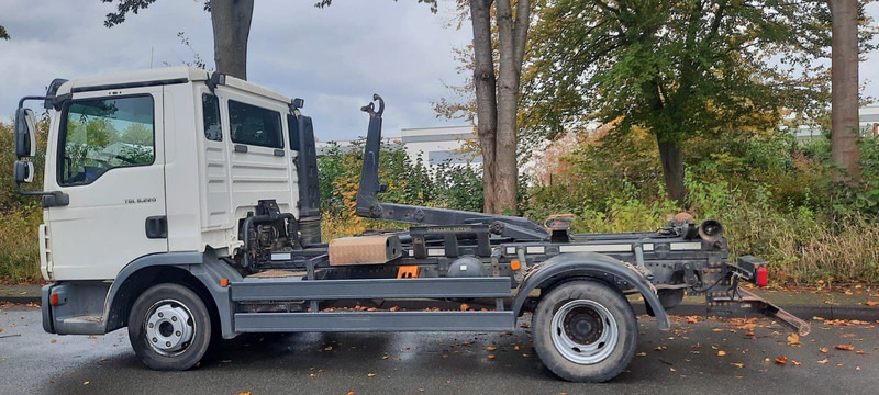 MAN TGL 8.220 Abrollkipper - Krokbil: bilde 3 MAN TGL 8.220 Abrollkipper - Krokbil: bilde 3